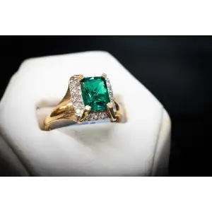 10k Yellow Gold .176 CTW Natural Diamonds and Created Emerald Ring (3)
