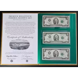 $2 1995 Green seal Small Size $2 Federal Reserve Notes 1936-A* (2)